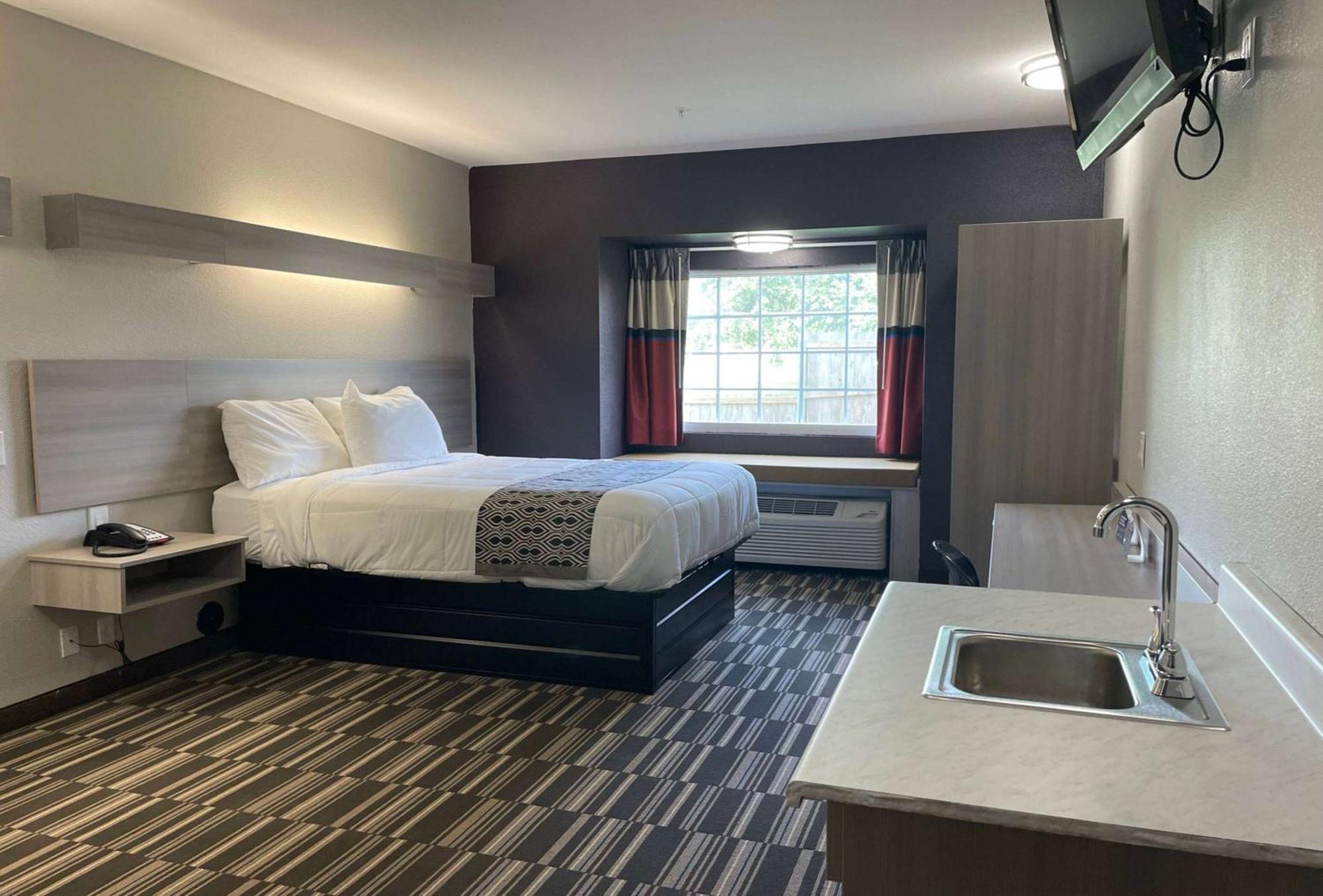Microtel Inn & Suites By Wyndham Bossier City Exterior foto
