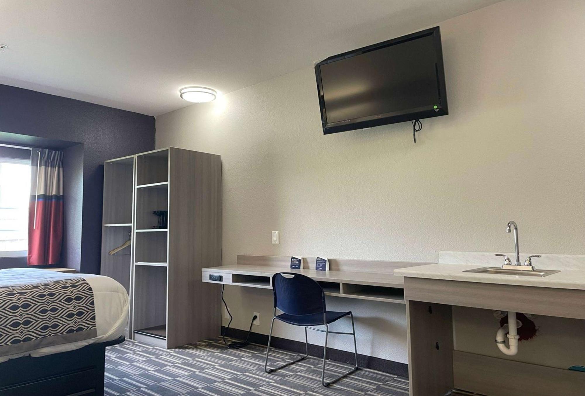 Microtel Inn & Suites By Wyndham Bossier City Exterior foto