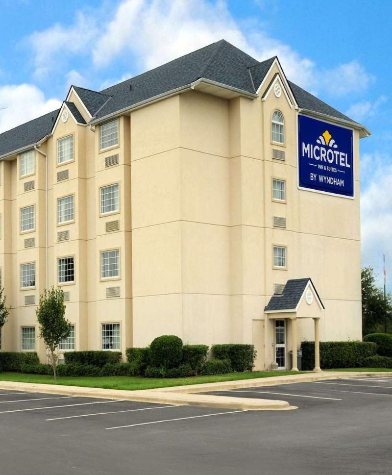 Microtel Inn & Suites By Wyndham Bossier City Exterior foto